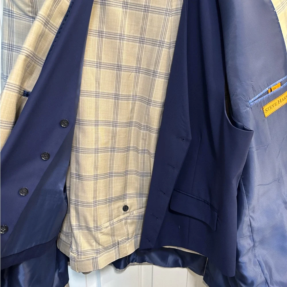Tan and Blue Sport Coat with Plaid Pattern and Notched Lapel - Picture 3 of 4